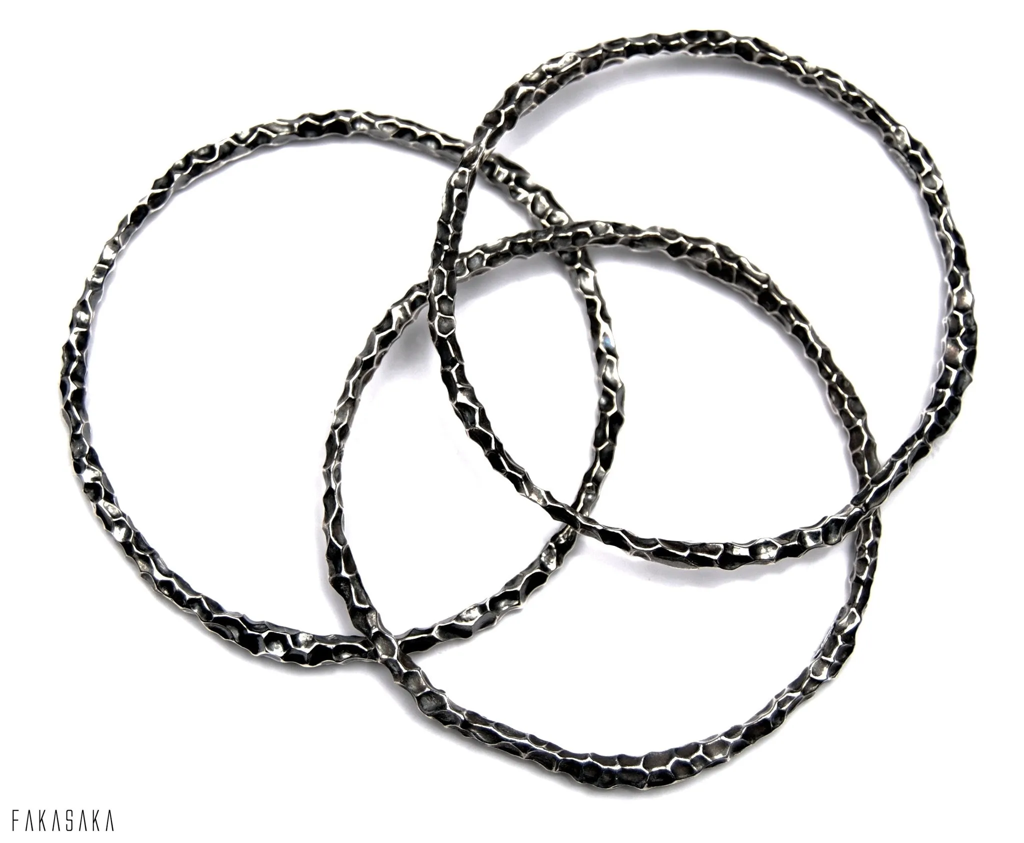 03028 bangle