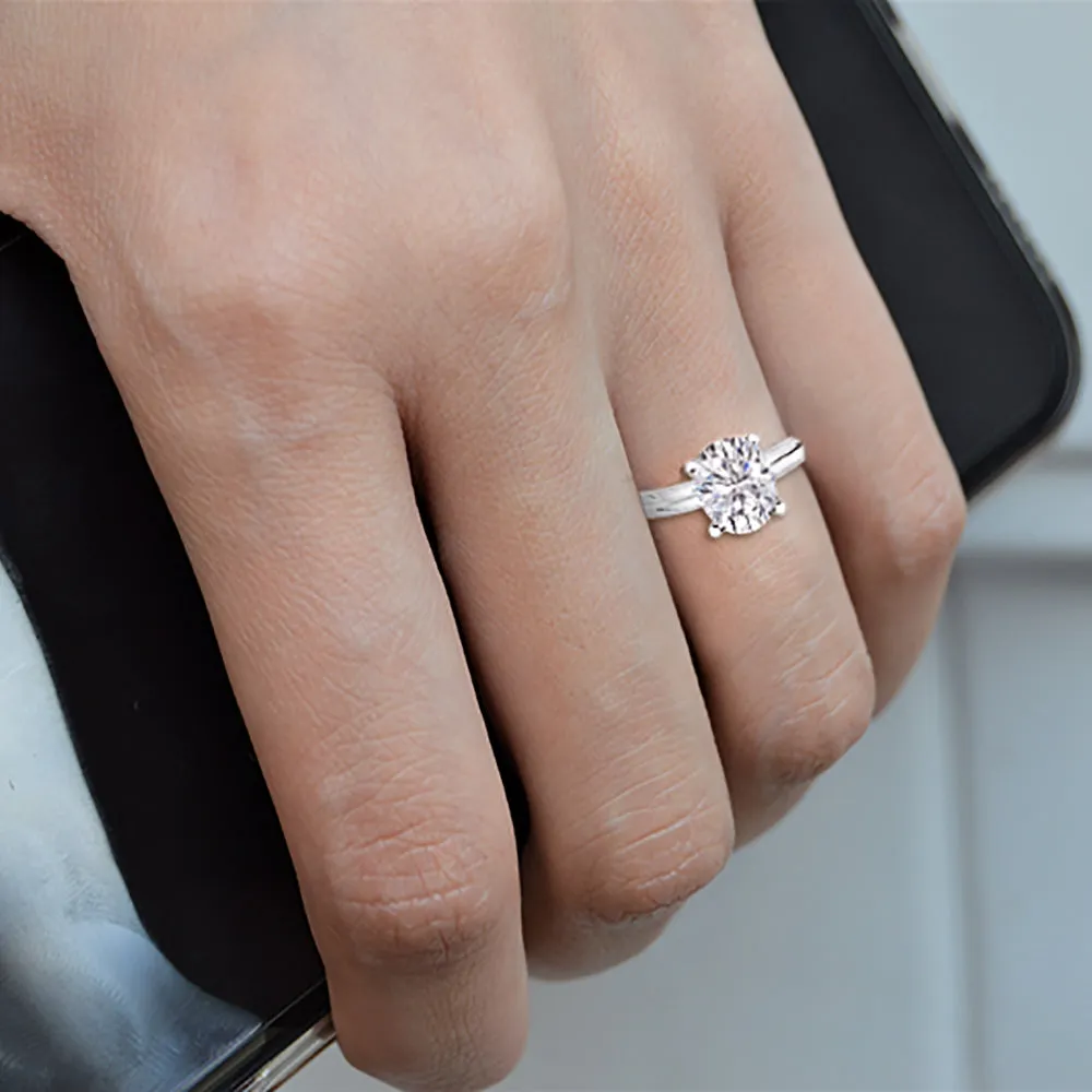 1 ct. G - VS2 Oval  Cut Lab Grown Diamond Solitaire Engagement Ring in 14k Gold