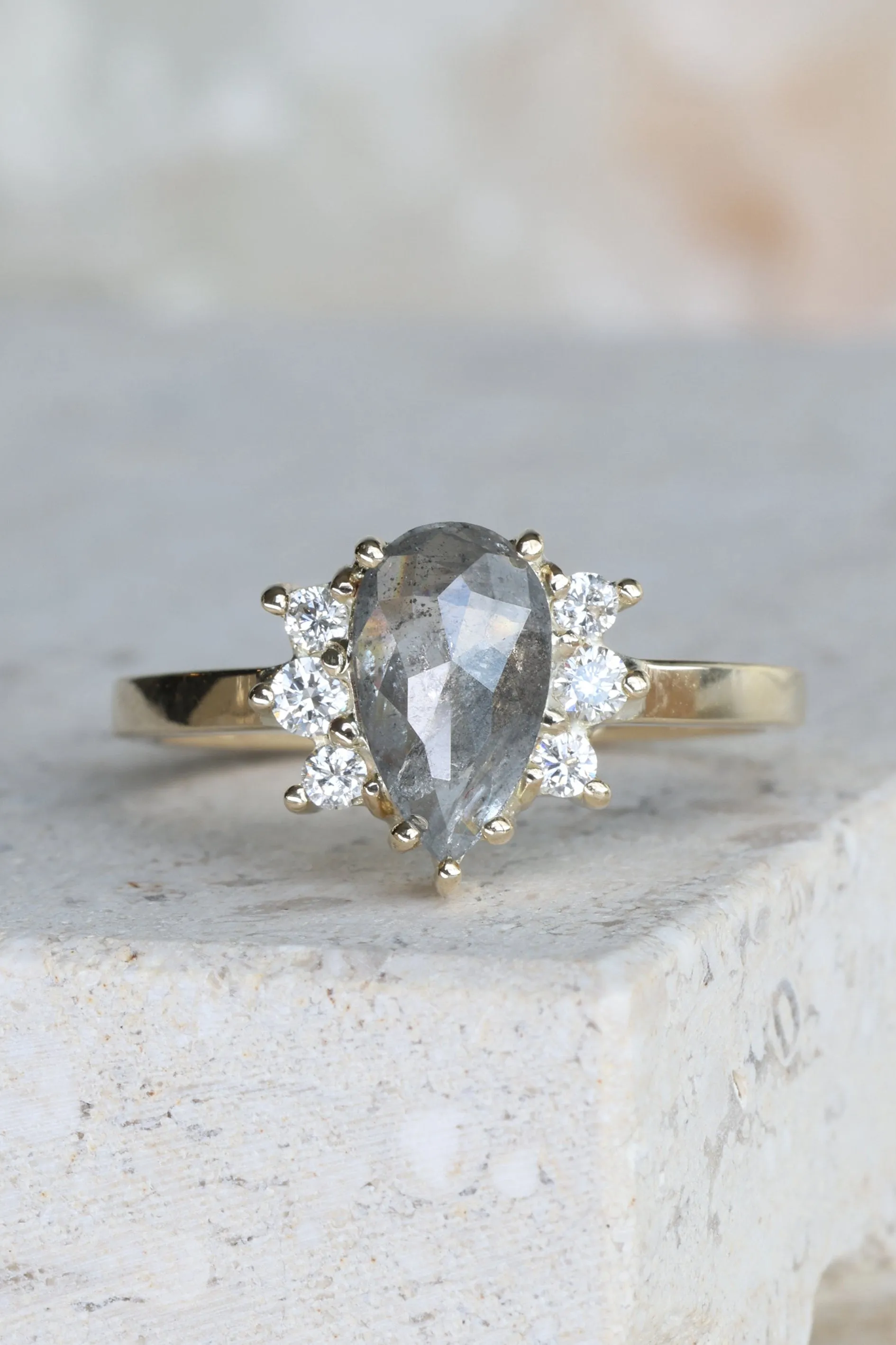 14k Yellow Gold Celestial 1.22ct Grey Diamond Band