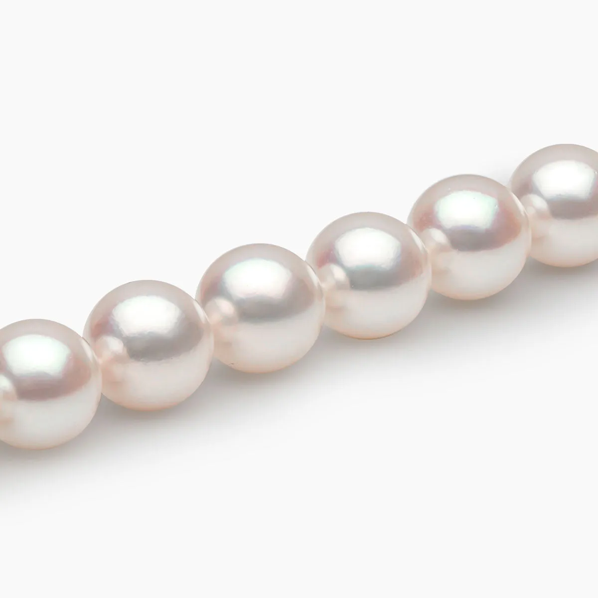 Classic 18K Gold AA Akoya Pearl Necklace