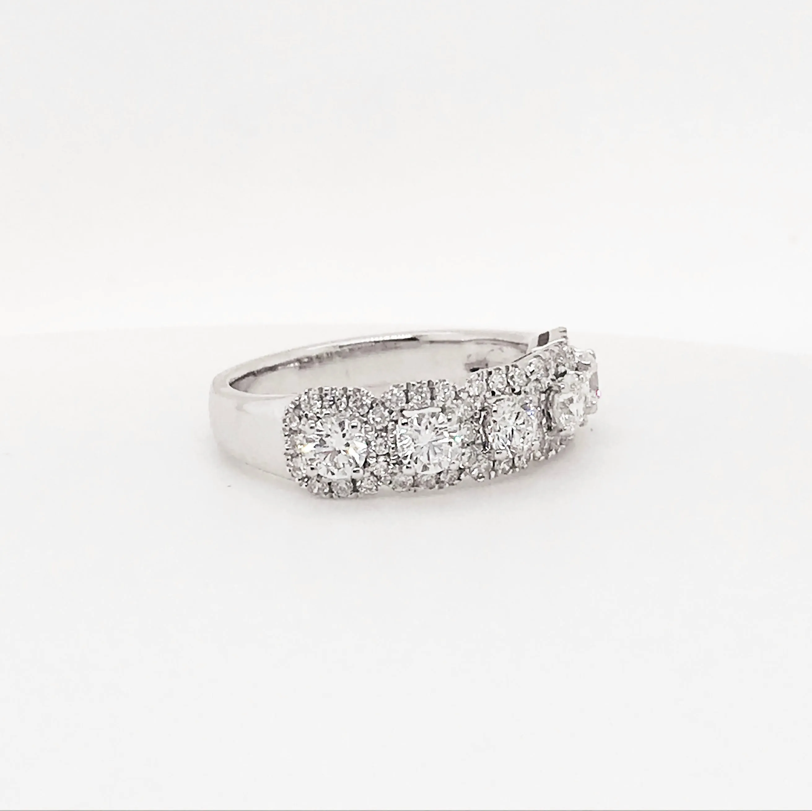 Five Diamond Halo Anniversary Band